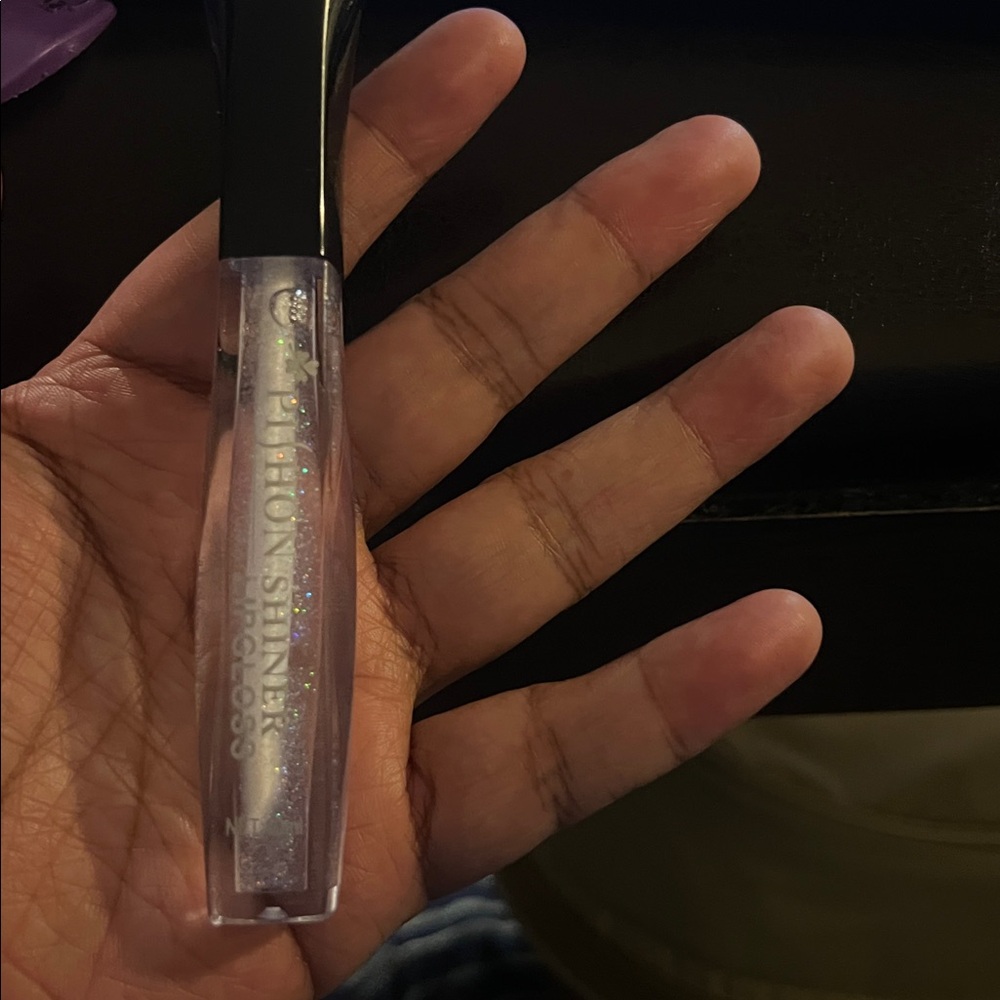 Chapstick-Givey